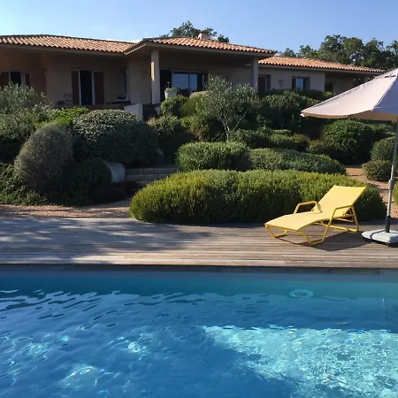 Villa Neuve De Standing 300 M De La Piscine Chauffee *